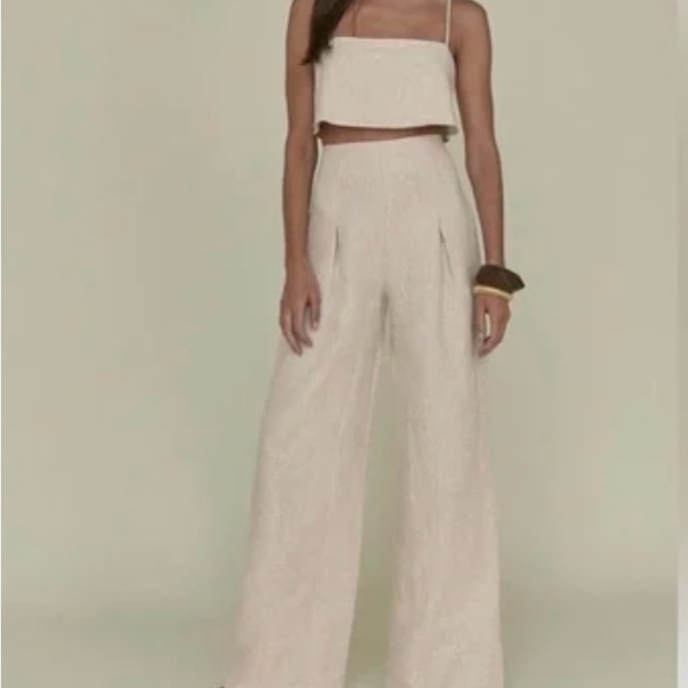 NWT Reformation Linen Set in Oatmeal